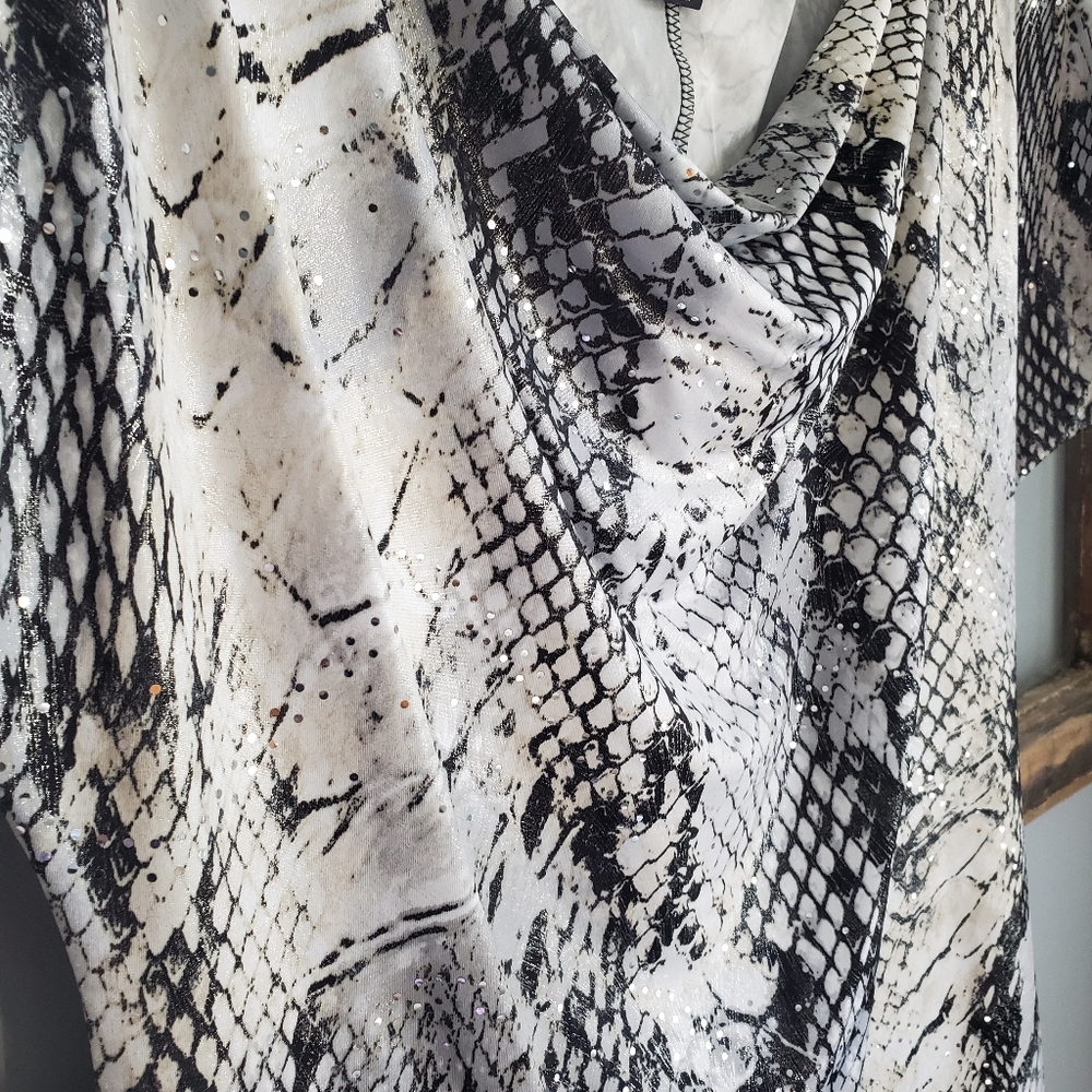 Snakeskin Shimmery Open Shoulder Blouse - Picture 3 of 8